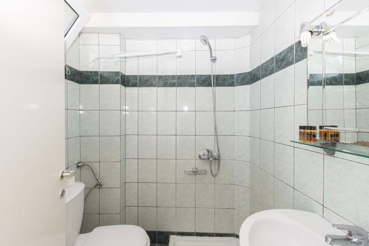 Aparthotel Karagiannis Keramotí Esterno foto